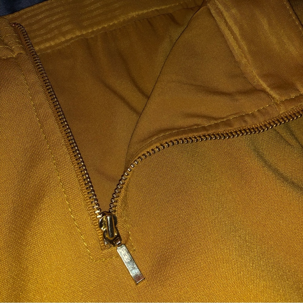 Limited NWT! Mustard Golden Yellow Women’s Zippered Pencil Skirt Sz XS 0P - Picture 5 of 5
